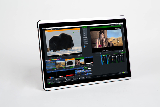 3 οθόνες Live Streaming Broadcast All-in-One Machine από την TYST με οθόνη 17,3&quot;
