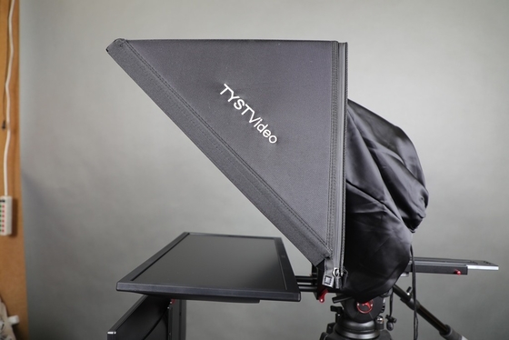 Υψηλή μετάδοση φωτός 22 ιντσών διπλή οθόνη Teleprompter για εσωτερικό / εξωτερικό στο TYSTVideo
